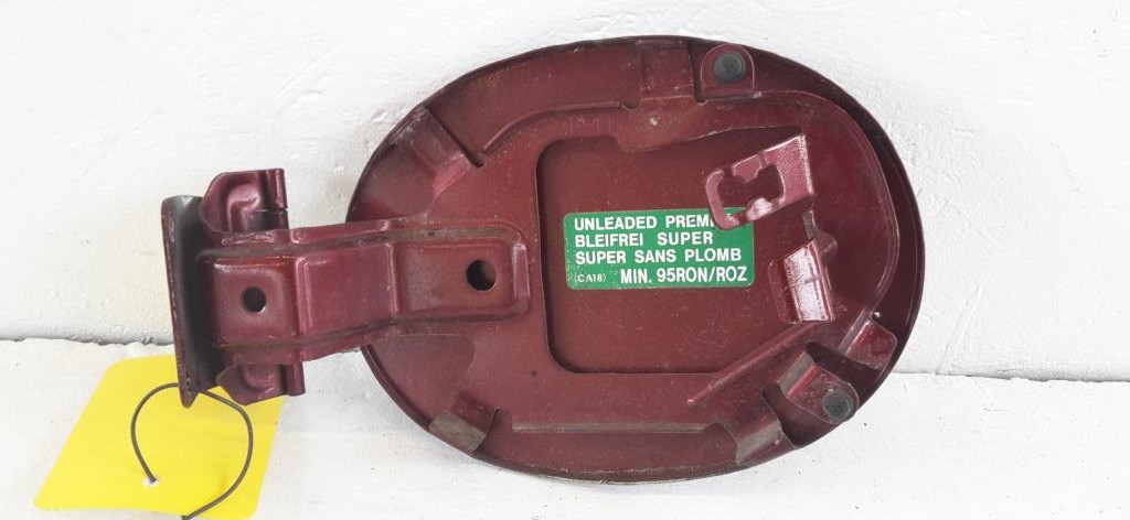 Mazda 3 BK ab06 Tankdeckel Tankklappe weinrot